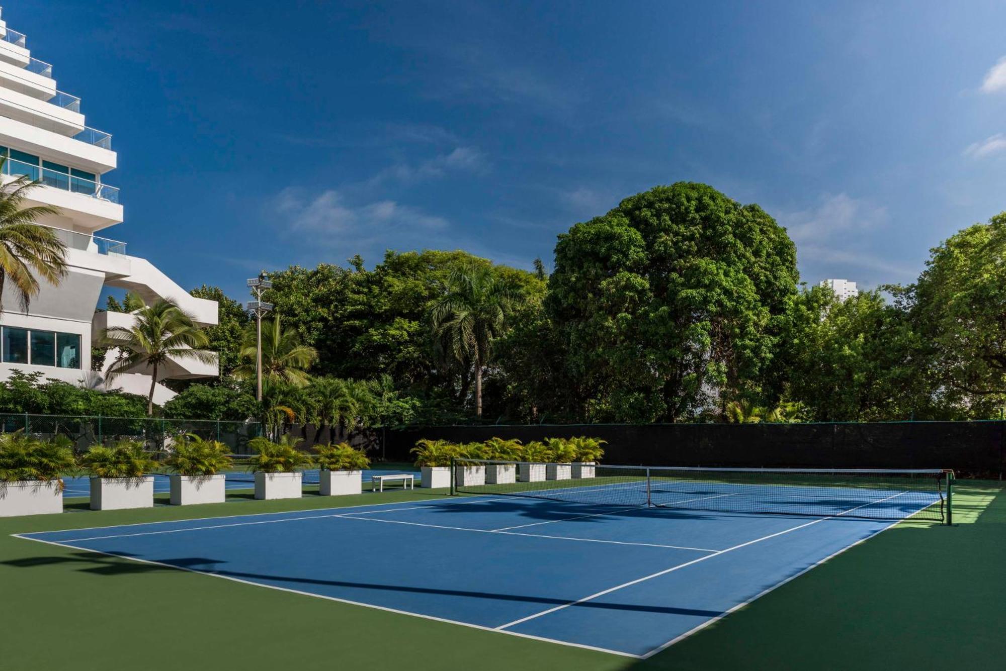 Hilton Cartagena Hotel Exterior photo